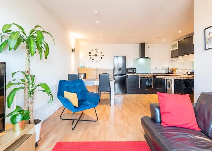 Sheffield City Centre Apartment & Balcony
