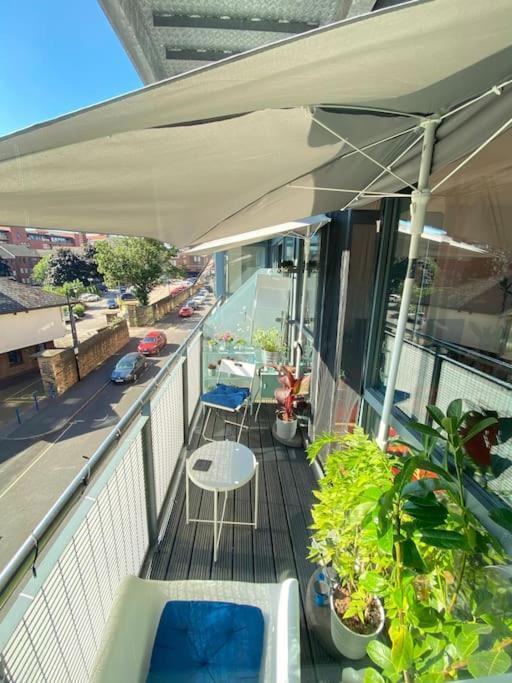 Centre & Balcony Apartment